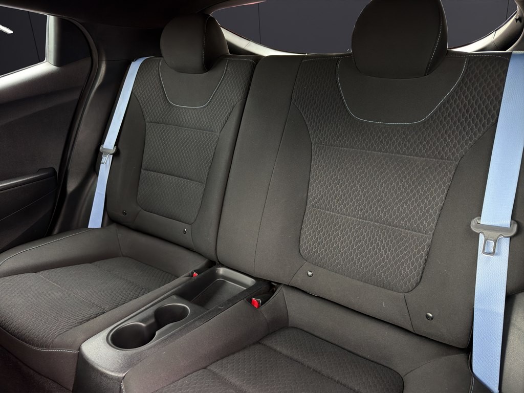 2020 Hyundai Veloster Image 21