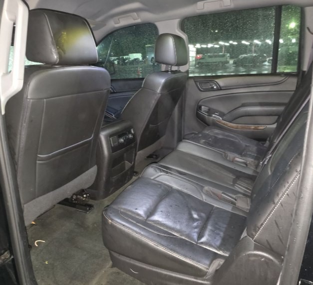 2016 Chevrolet Suburban Image 6