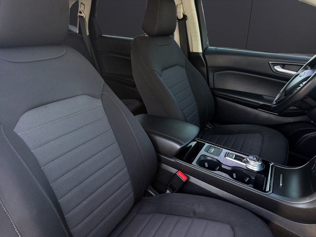 2020 Ford Edge Image 14