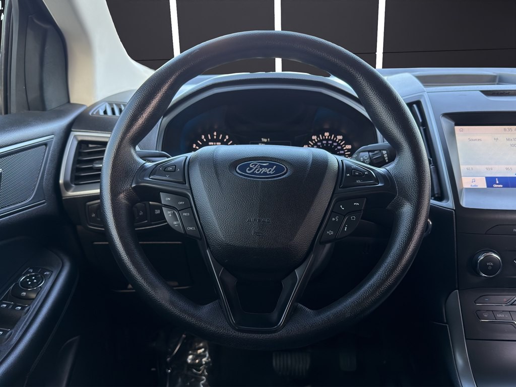 2020 Ford Edge Image 16