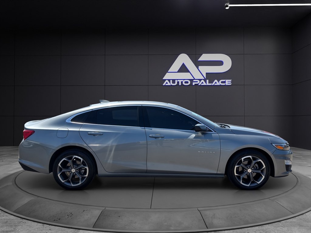 2023 Chevrolet Malibu Image 8