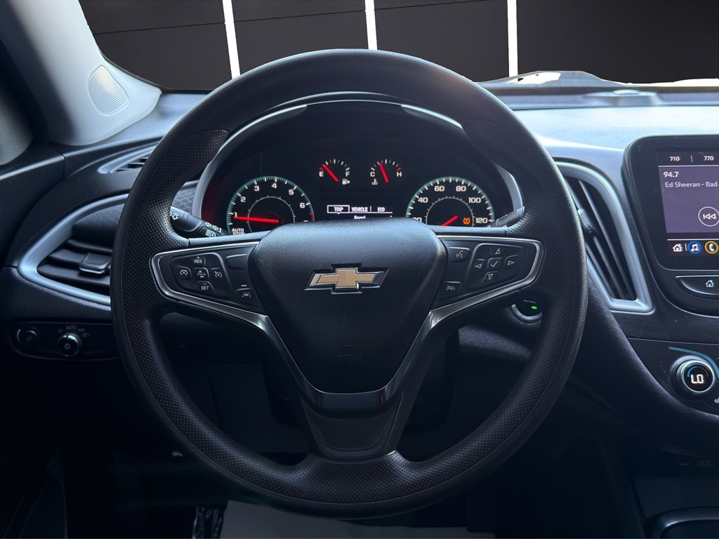 2023 Chevrolet Malibu Image 16