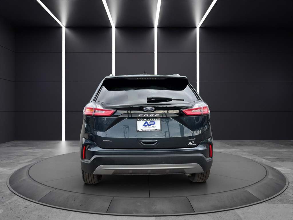 2022 Ford Edge Image 5