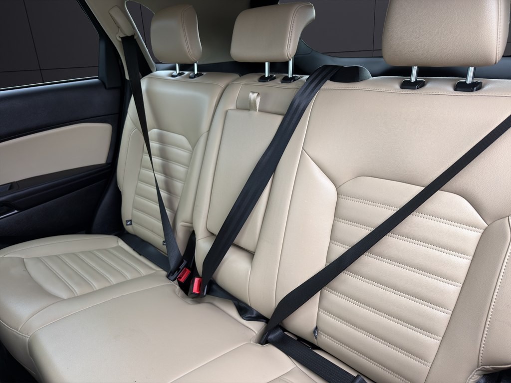 2022 Ford Edge Image 21