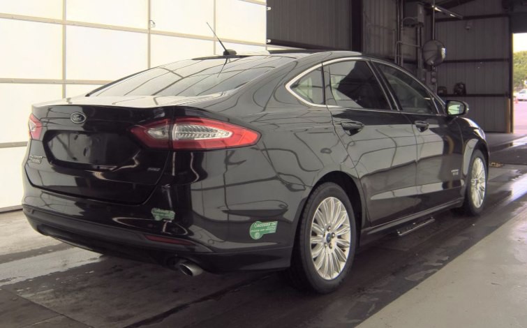 2015 Ford Fusion Image 2