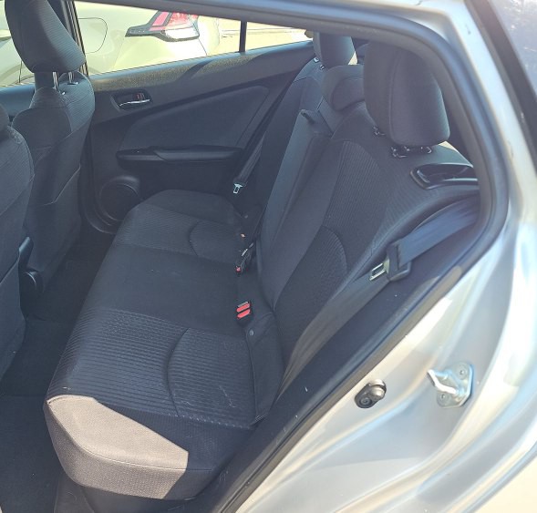 2016 Toyota Prius Image 6