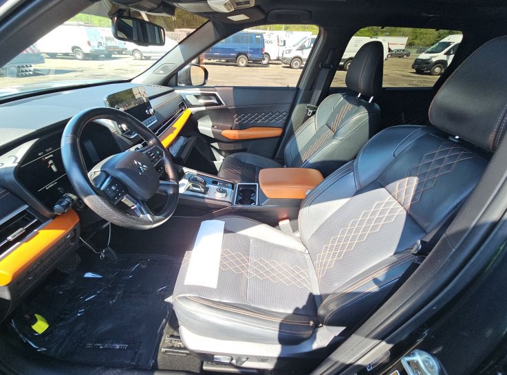 2024 Mitsubishi Outlander Image 5