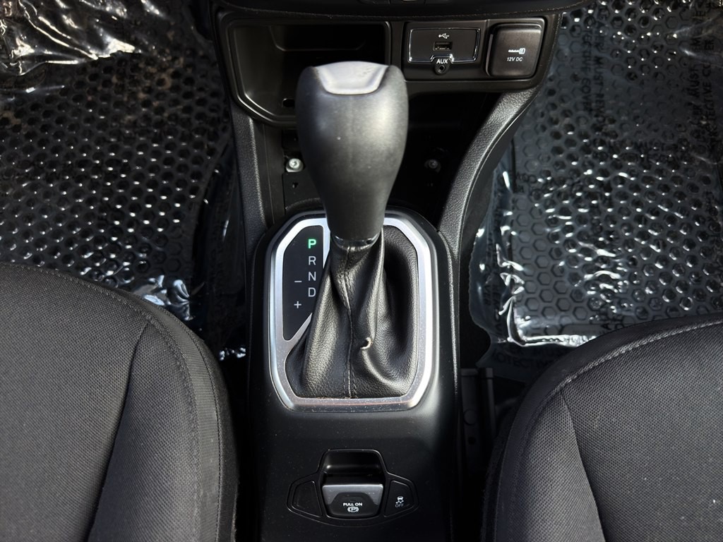 2018 Jeep Renegade Image 19