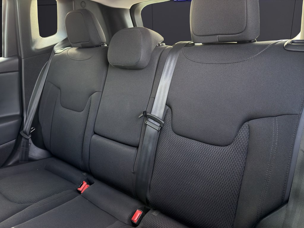2018 Jeep Renegade Image 21