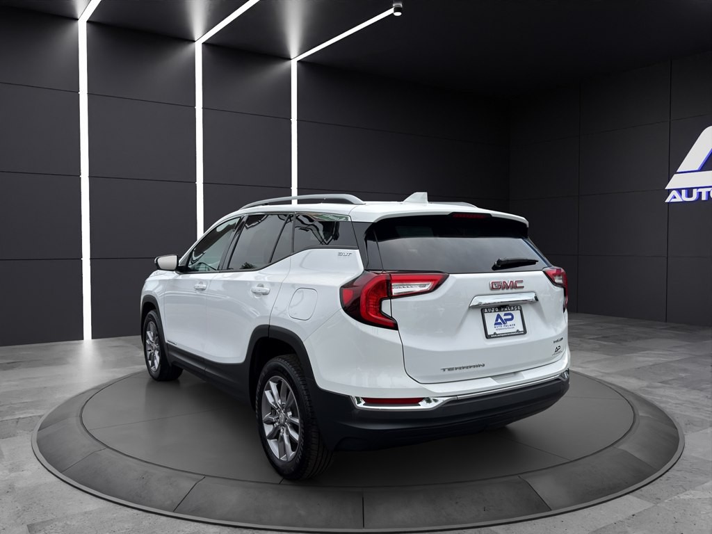 2022 GMC Terrain Image 4