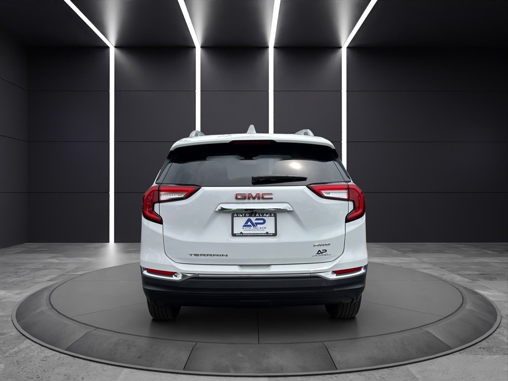 2022 GMC Terrain Image 5