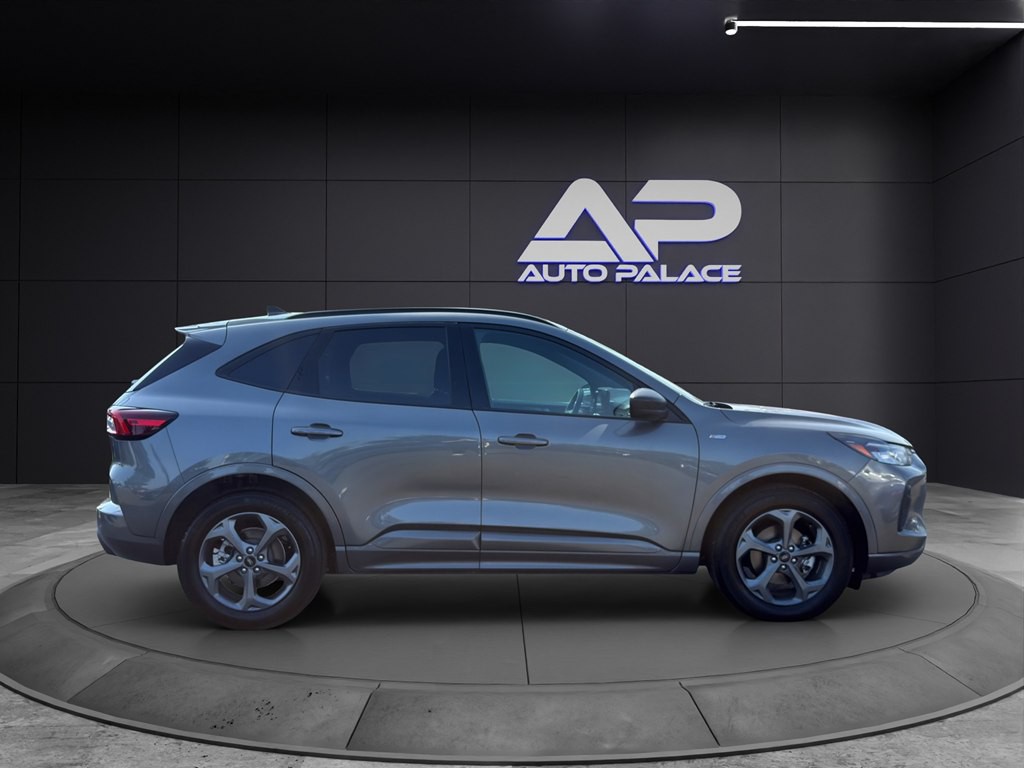 2024 Ford Escape Image 8