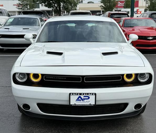 2018 Dodge Challenger Image 2