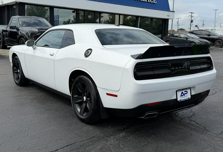 2018 Dodge Challenger Image 4
