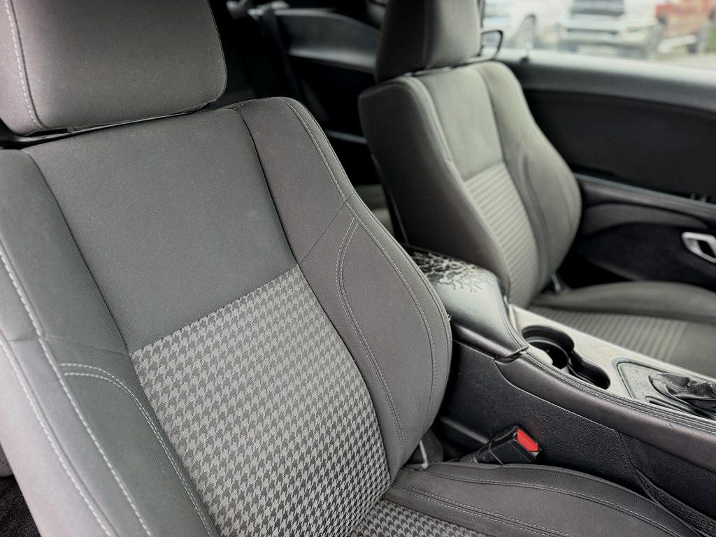 2018 Dodge Challenger Image 12