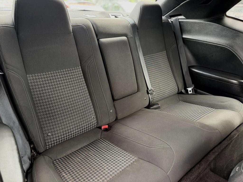 2018 Dodge Challenger Image 17
