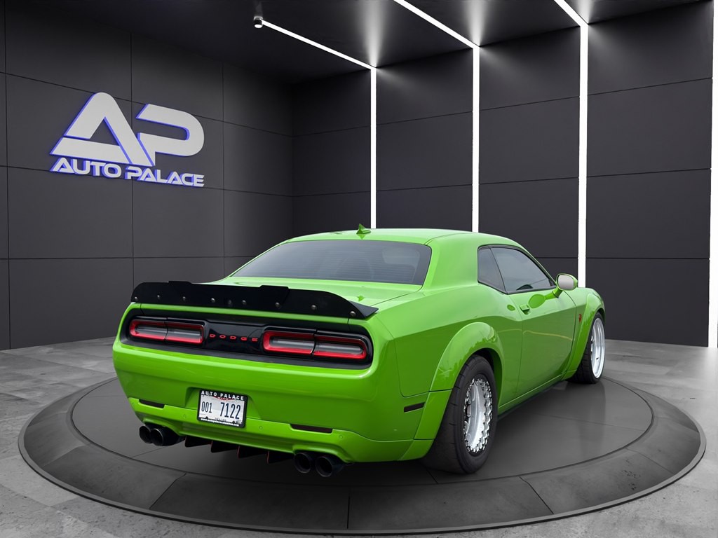 2017 Dodge Challenger Image 6