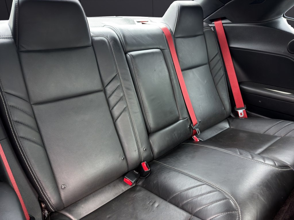 2017 Dodge Challenger Image 20