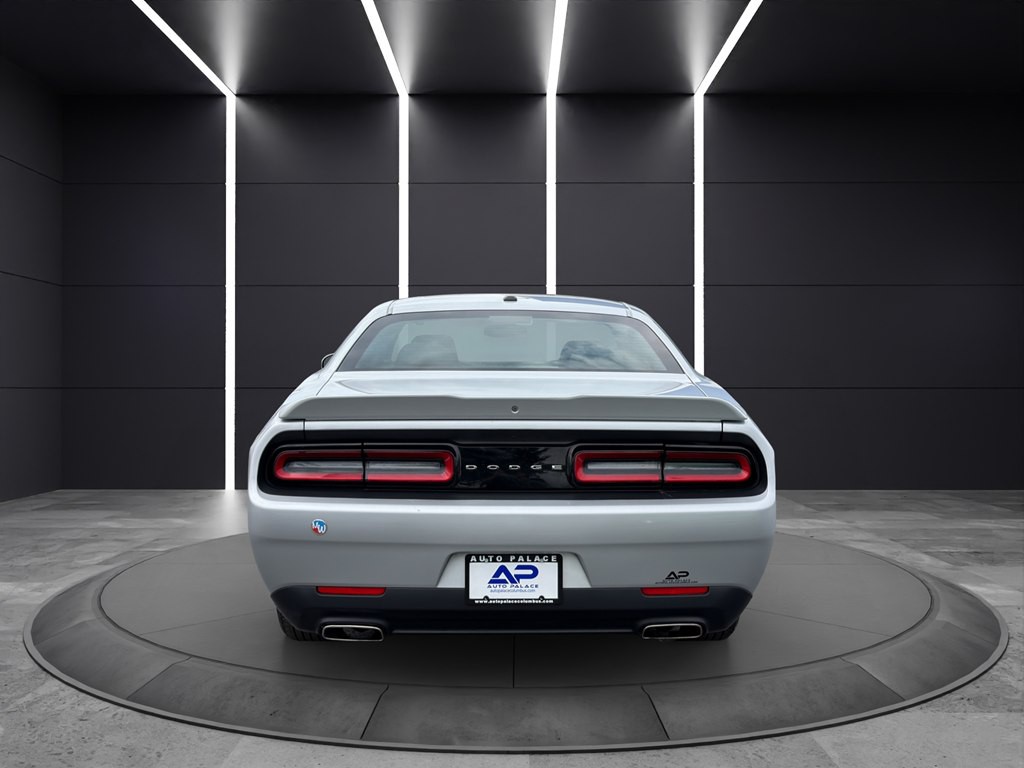 2021 Dodge Challenger Image 5