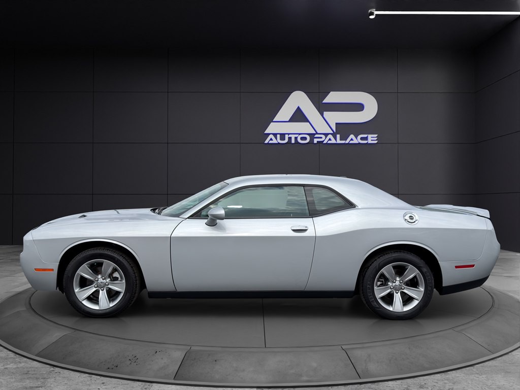2021 Dodge Challenger Image 7