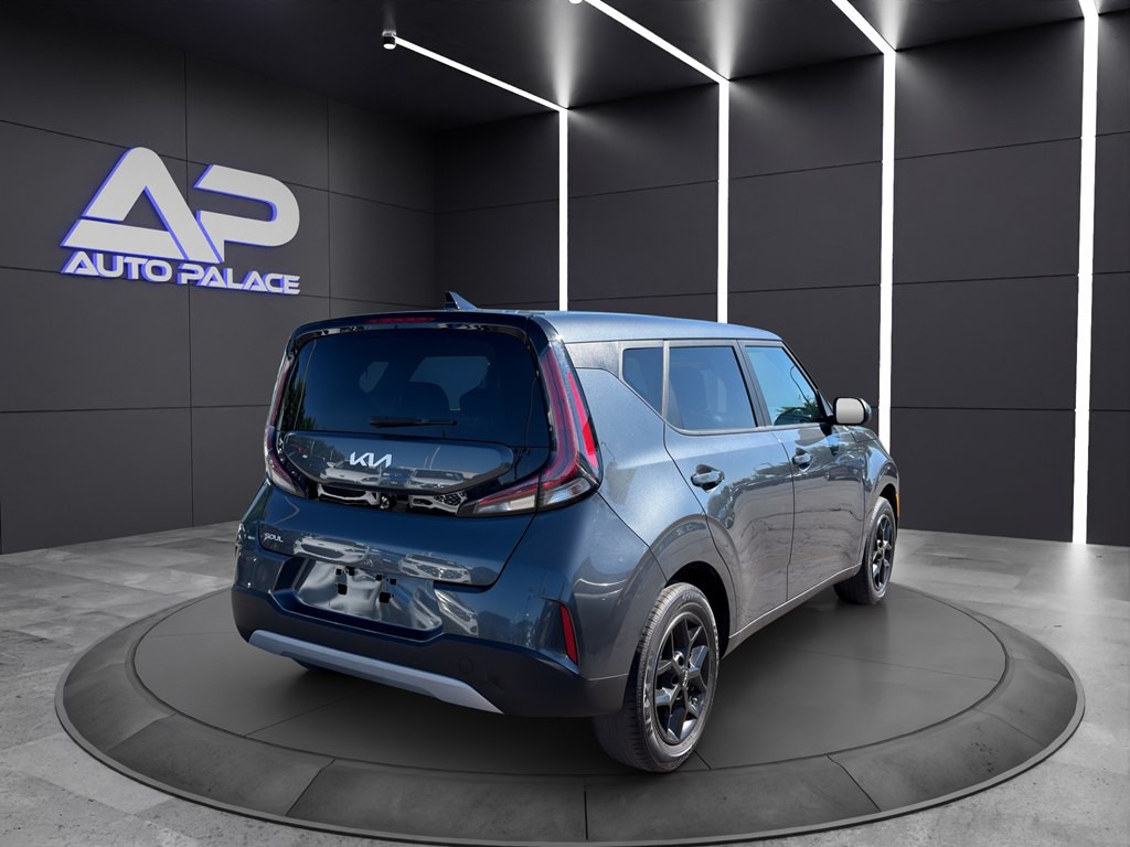 2023 Kia Soul Image 6