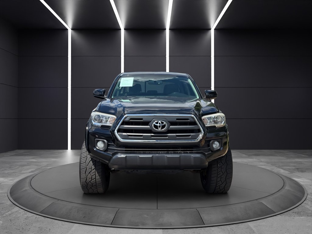 2016 Toyota Tacoma Image 2