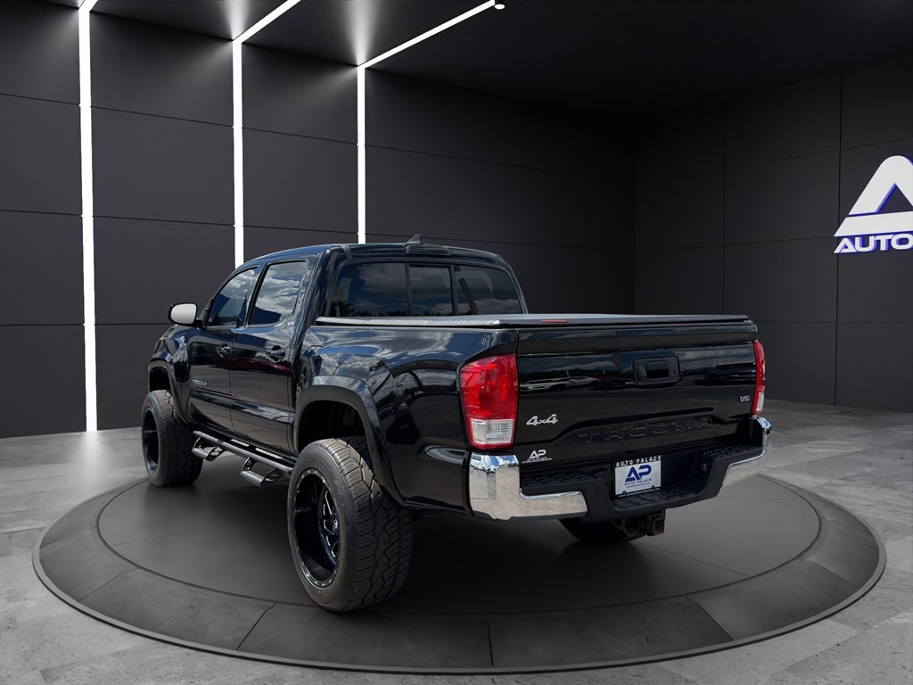 2016 Toyota Tacoma Image 4