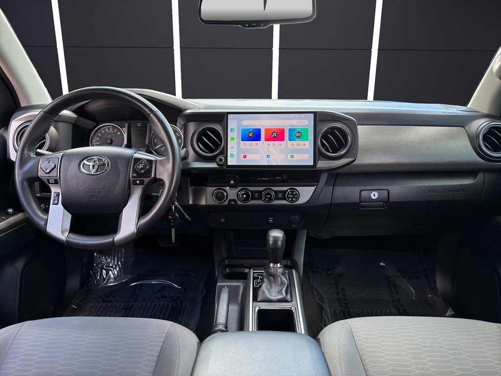 2016 Toyota Tacoma Image 13