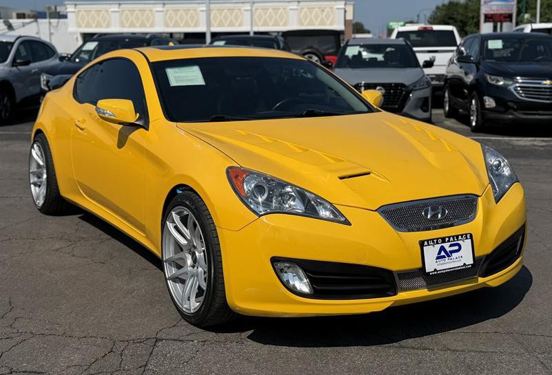 2011 Hyundai Genesis Image 3