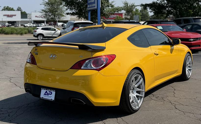 2011 Hyundai Genesis Image 6