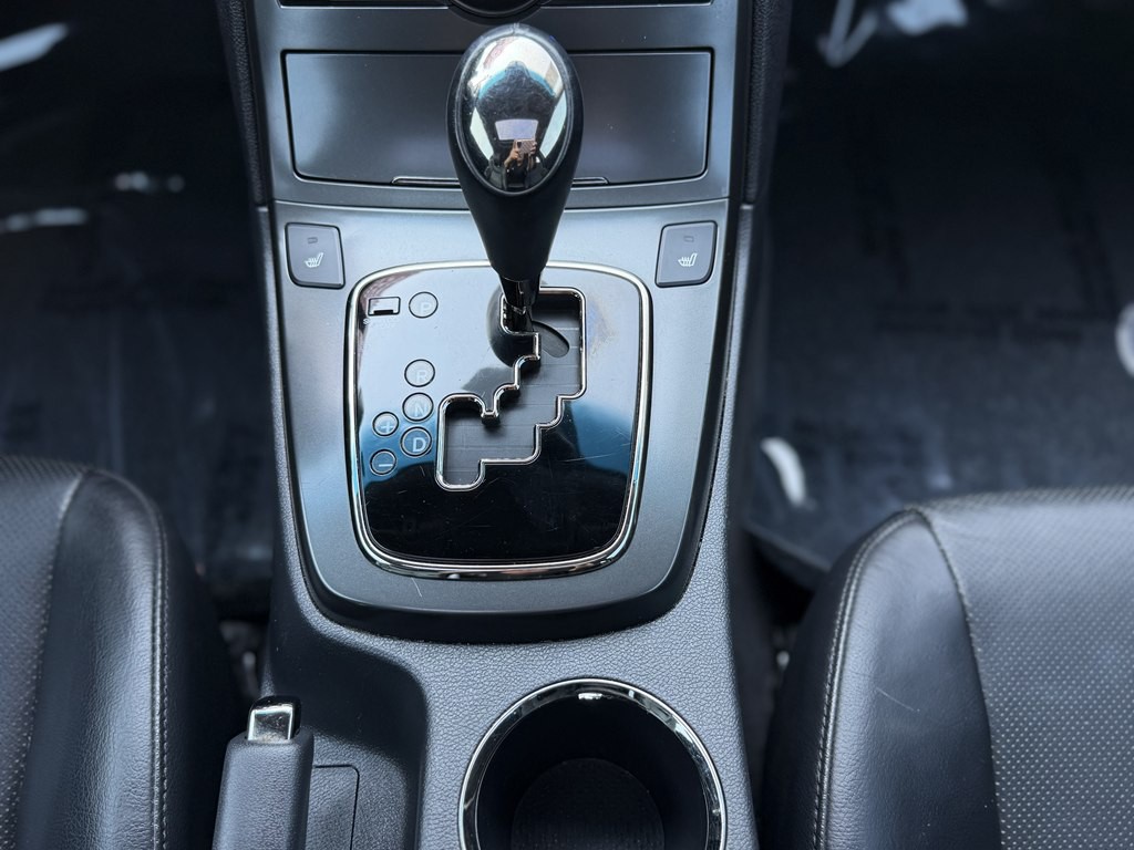 2011 Hyundai Genesis Image 17