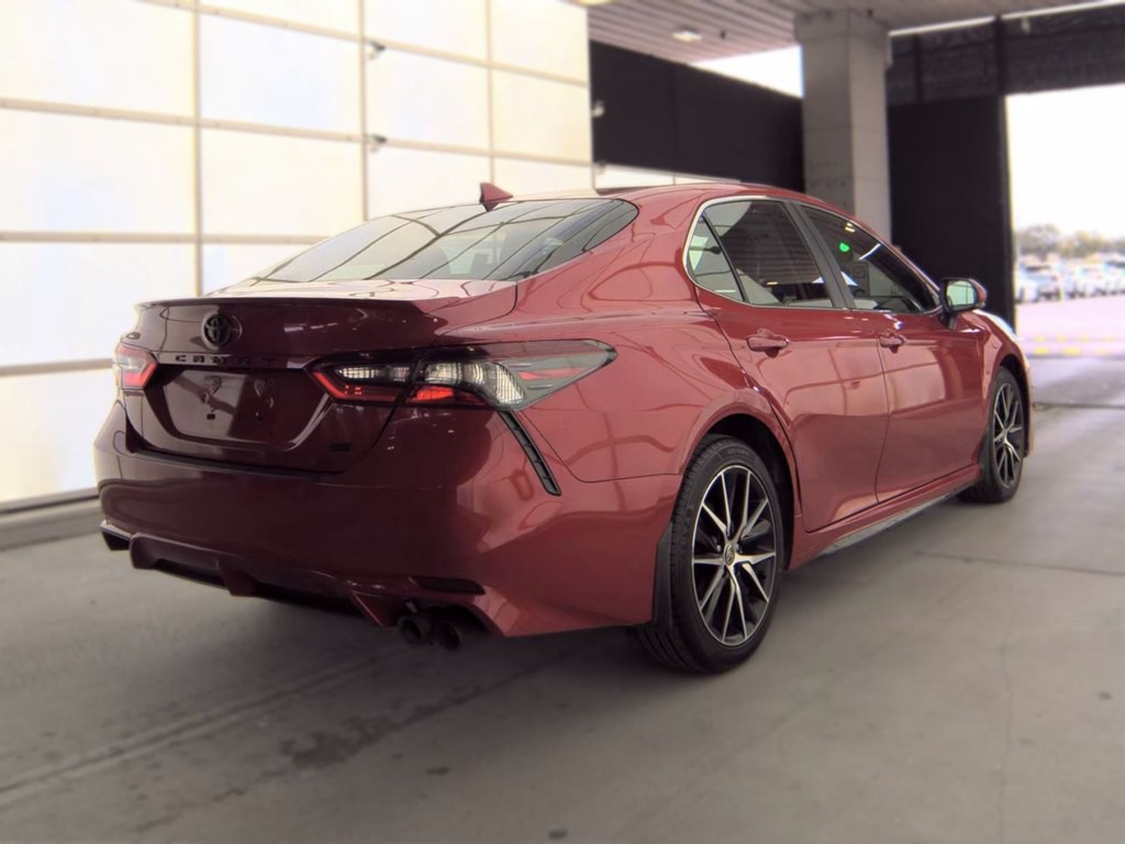 2024 Toyota Camry Image 2