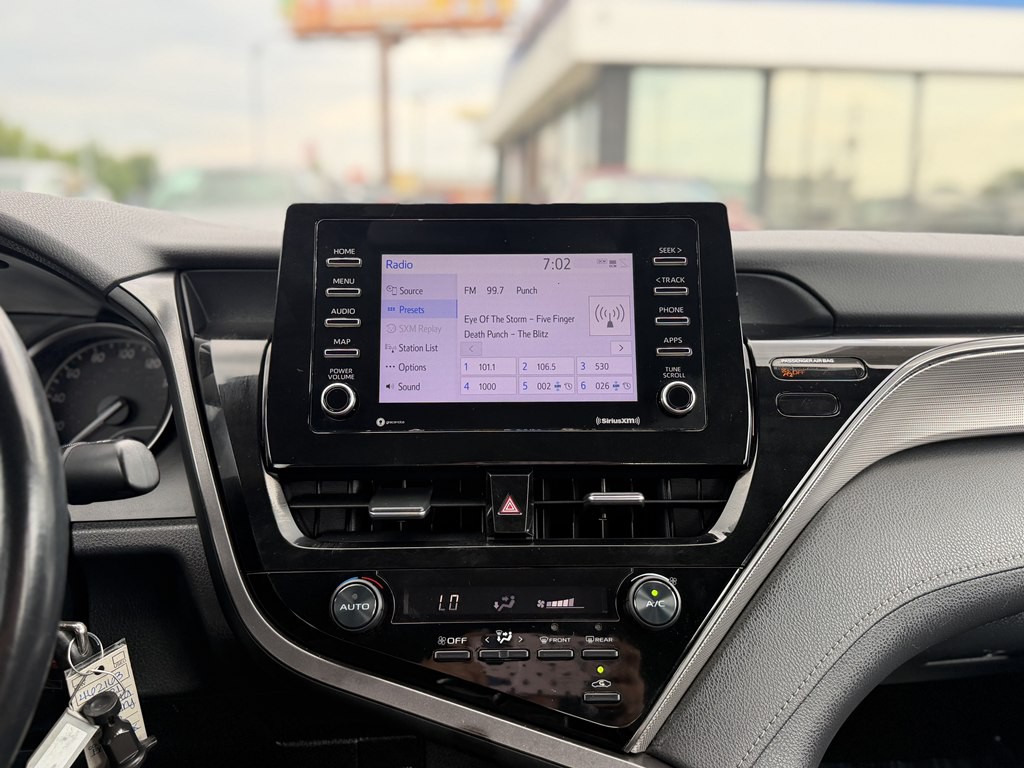 2021 Toyota Camry Image 16