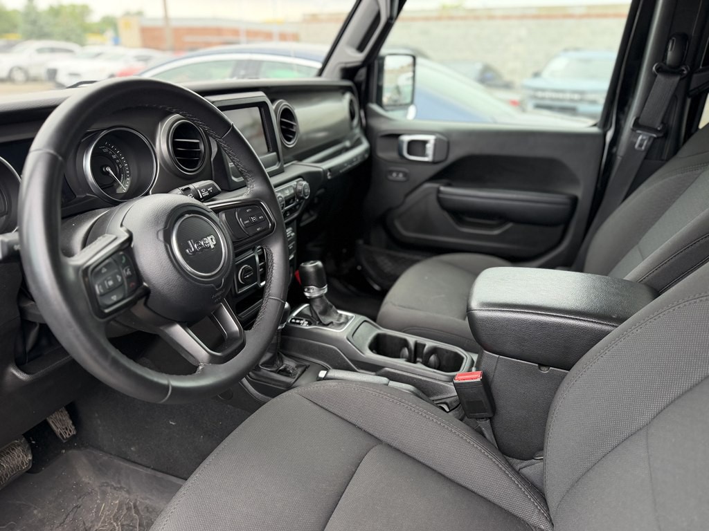 2023 Jeep Wrangler Image 3
