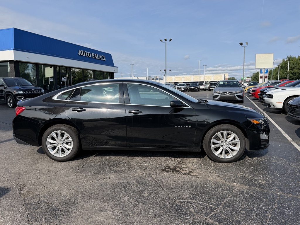 2024 Chevrolet Malibu Image 8
