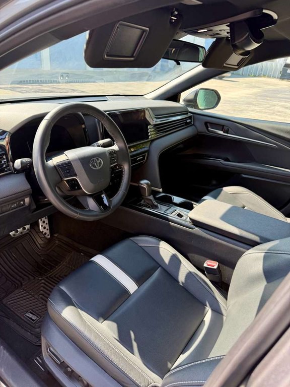 2025 Toyota Camry Image 2