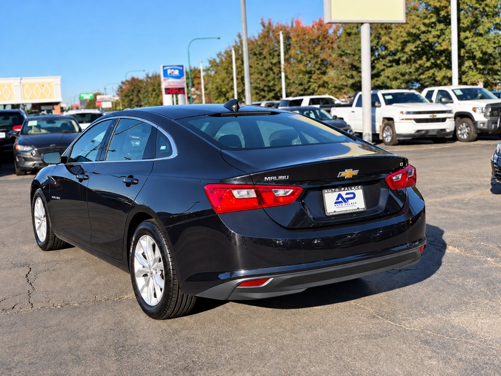 2023 Chevrolet Malibu Image 4