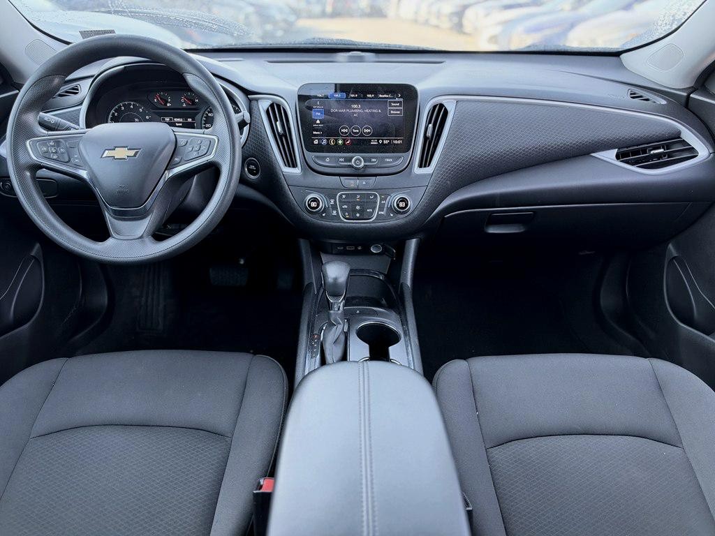 2023 Chevrolet Malibu Image 11