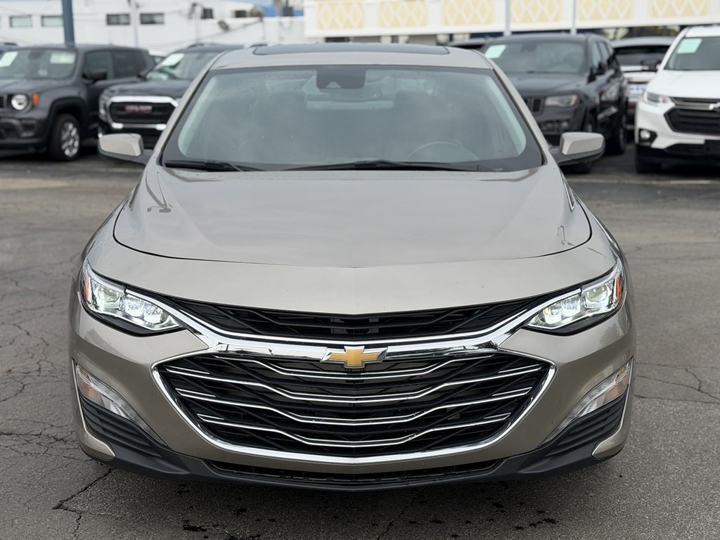 2024 Chevrolet Malibu Image 2