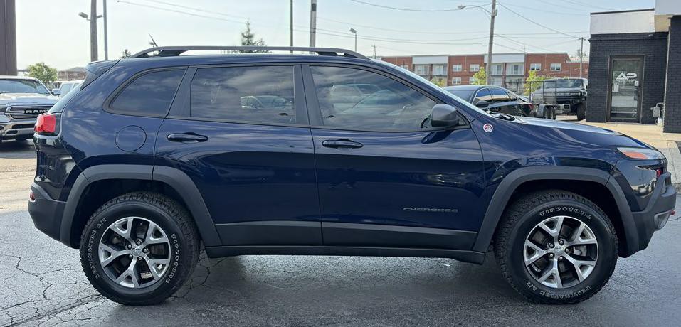 2015 Jeep Cherokee Image 8