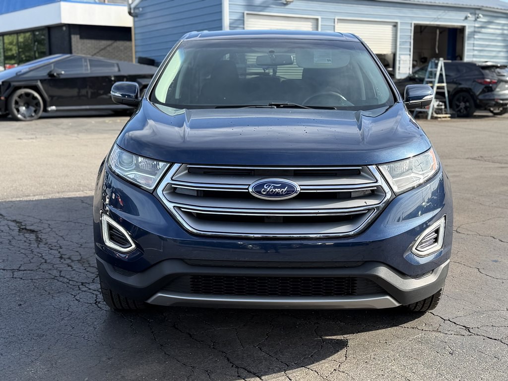 2017 Ford Edge Image 2