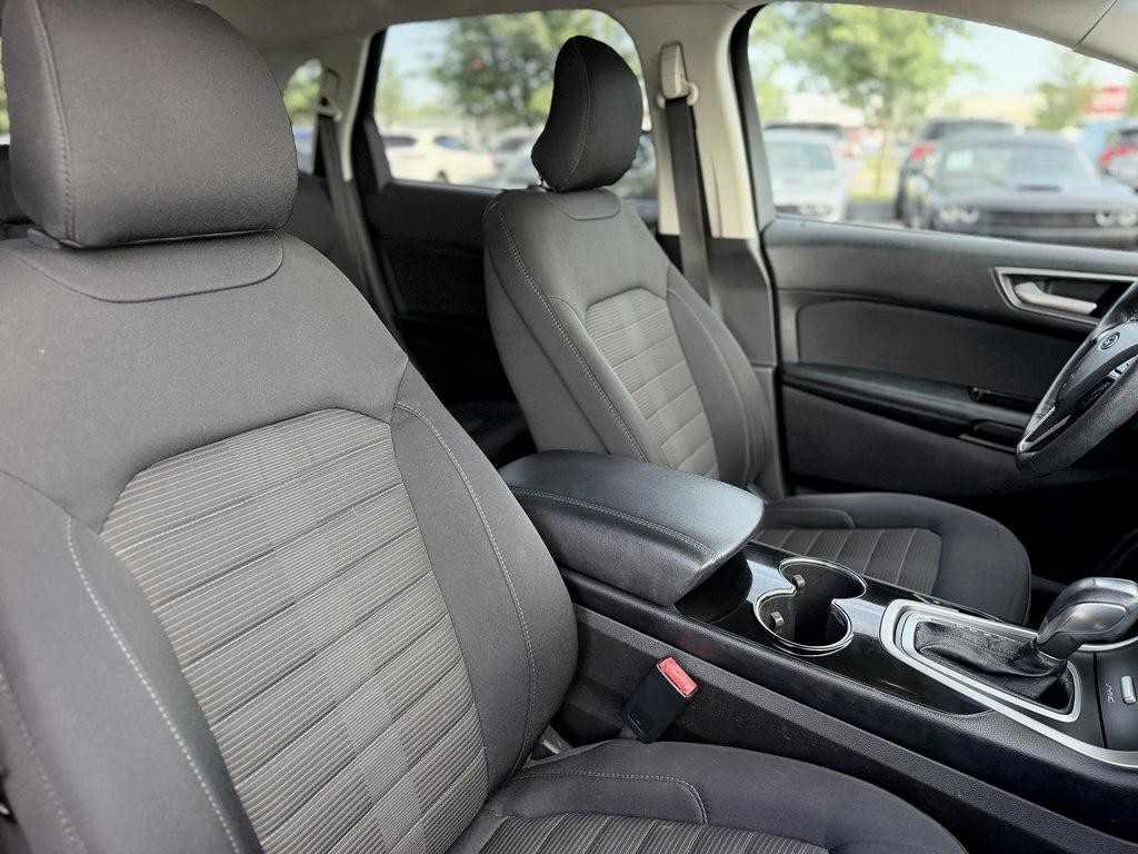 2017 Ford Edge Image 11