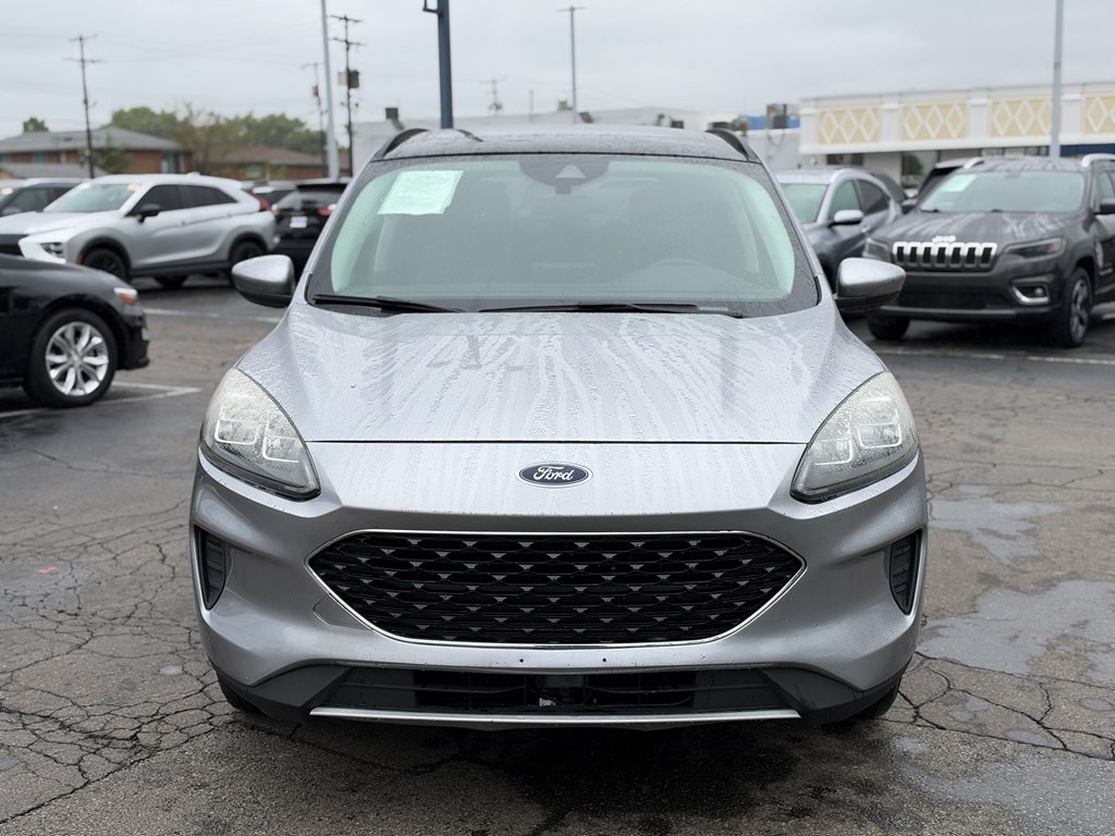 2022 Ford Escape Image 2