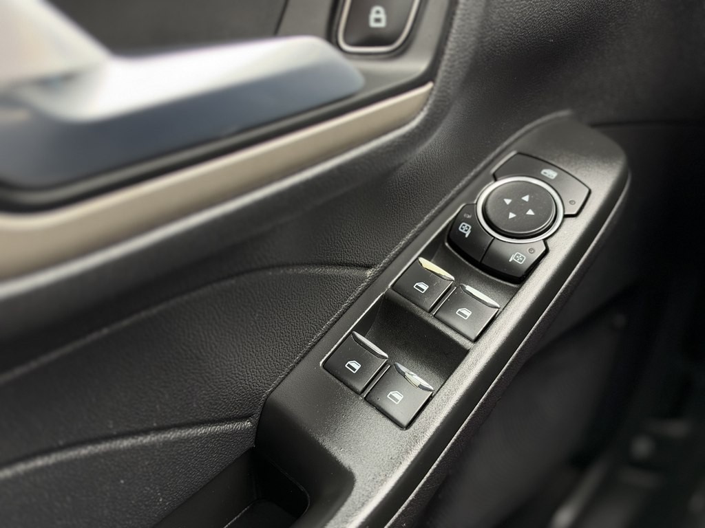 2022 Ford Escape Image 9