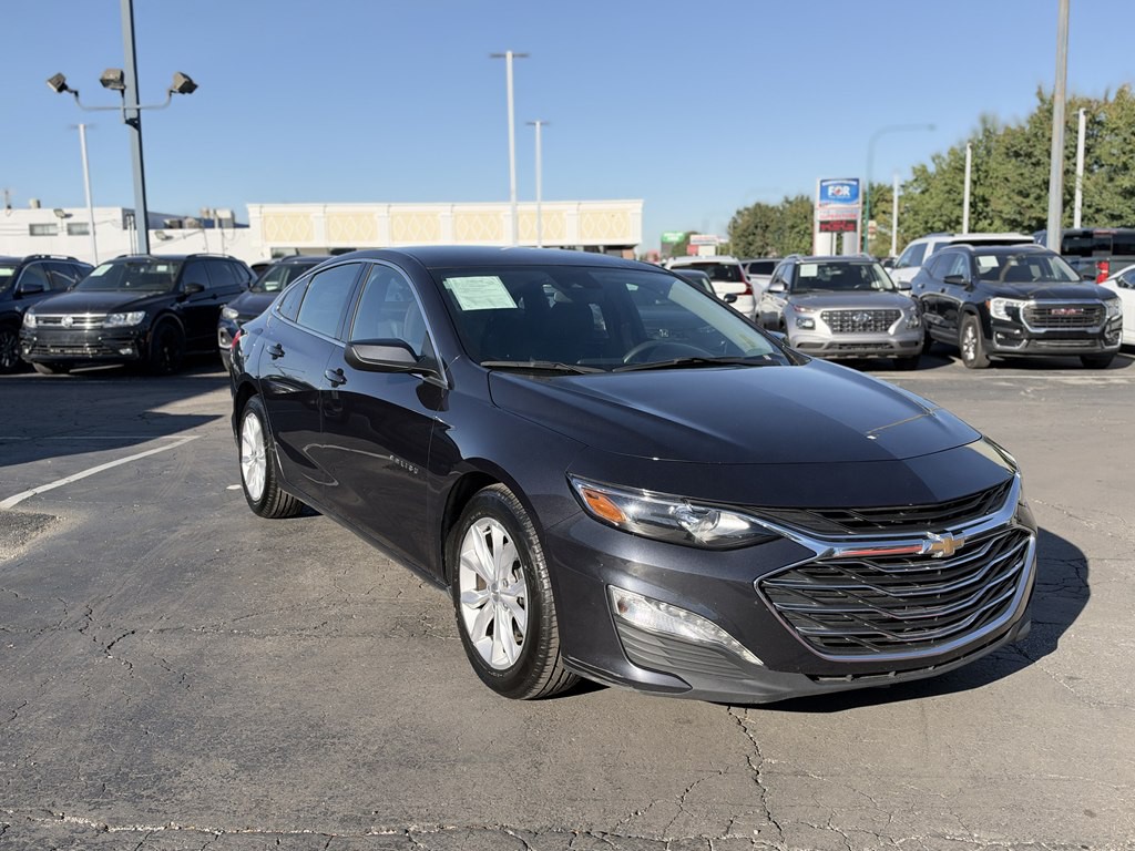 2023 Chevrolet Malibu Image 3