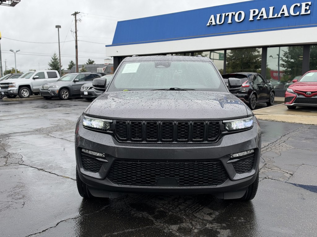 2024 Jeep Grand Cherokee Image 2