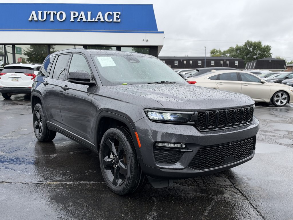 2024 Jeep Grand Cherokee Image 3