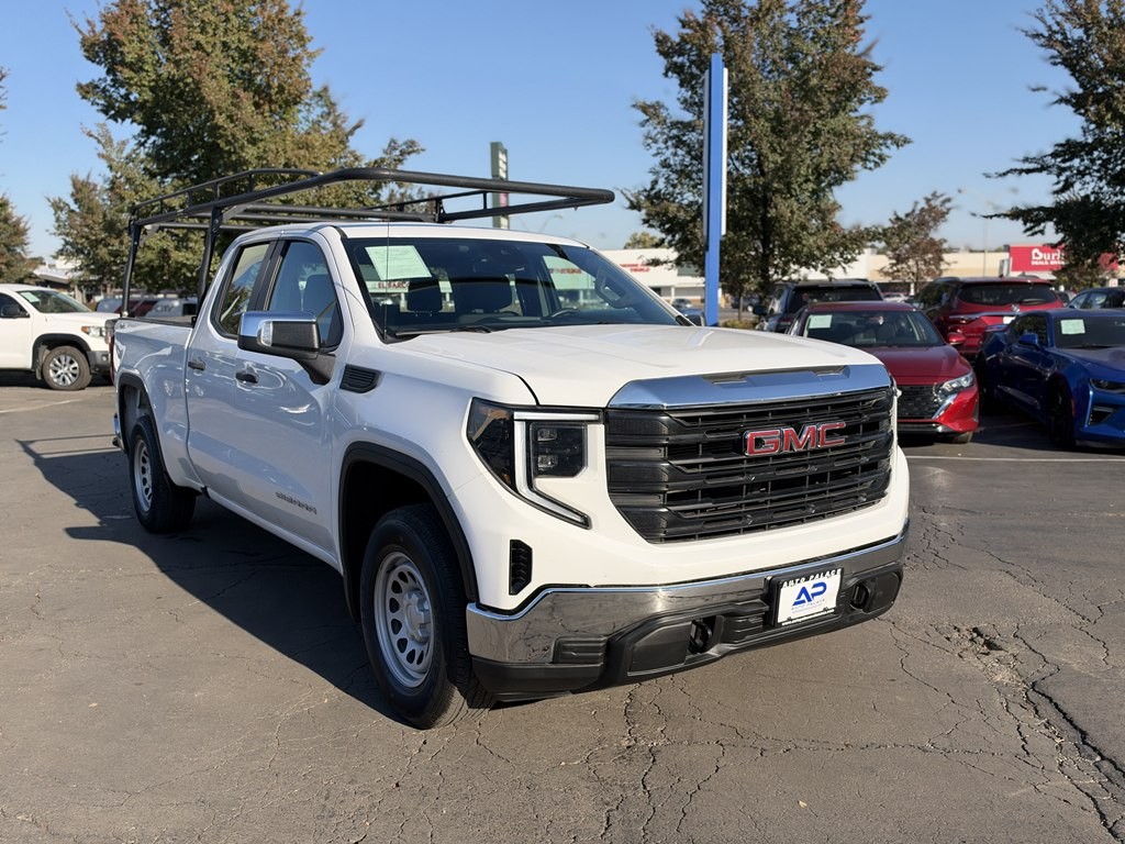 2022 GMC Sierra Image 3