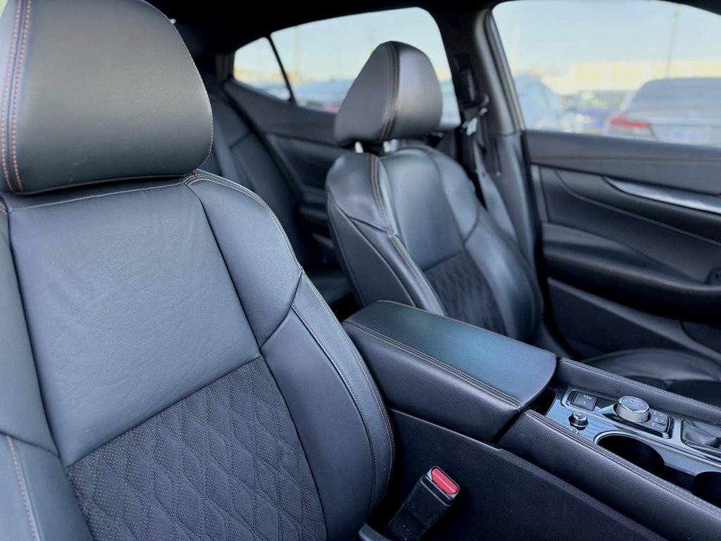 2020 Nissan Maxima Image 12