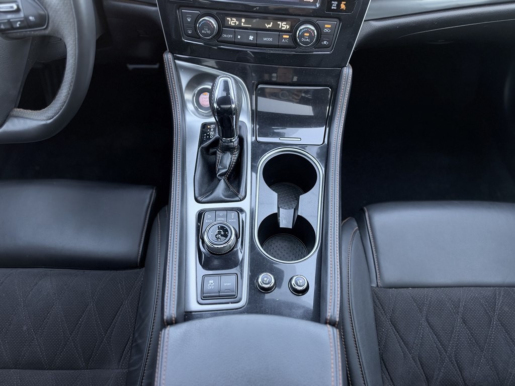 2020 Nissan Maxima Image 16